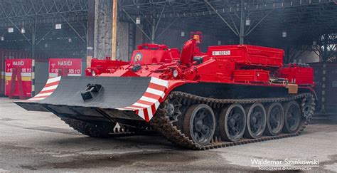Wóz zabezpieczenia technicznego na podwoziu czołgu T-34-85