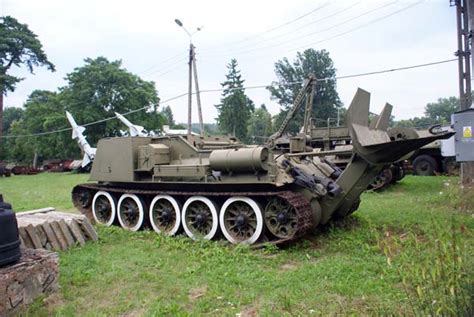 Zmodernizowany polski ciągnik ewakuacyjny CW-34