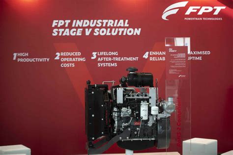 przekrój silnika FPT Industrial F5 z systemem neutralizacji spalin Stage V