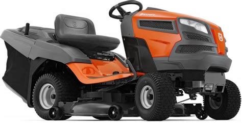 Zdjęcie traktora ogrodowego Husqvarna TC 142
