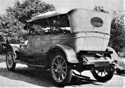 Historyczne zdjęcie samochodu David Brown Valveless z 1914 roku