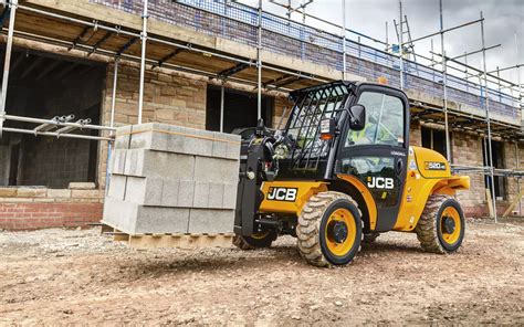 Thematic photo of JCB 520 telehandler on a flat surface