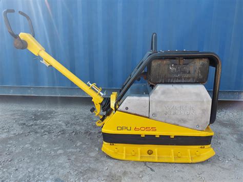 zdjęcie techniczne wibratora do zagęszczarki Wacker DPU 6055
