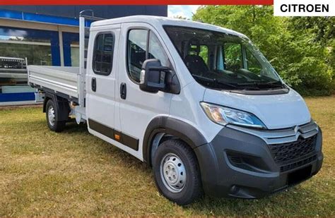 Citroen Jumper II FL wywrotka jednostronna na tle placu budowy