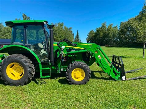 Zdjęcie ciągnika John Deere 5075M