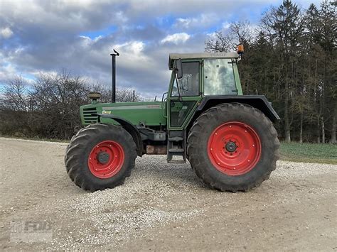 Zdjęcie wnętrza kabiny Fendt Farmer 312 LSA
