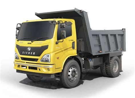 Infographic comparing typical specifications (engine, payload, price range) for 3.5t tipper trucks from top brands.