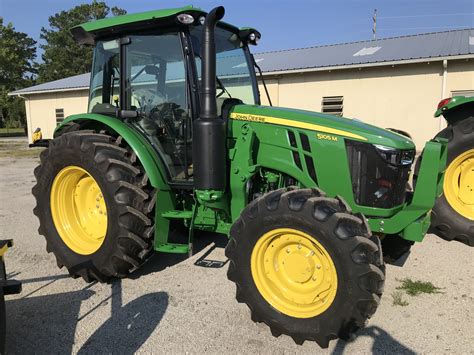 Zdjęcie ciągnika John Deere 5105M