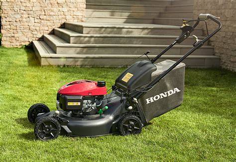 Zdjęcie kosiarki Honda HRN 536C VKE w akcji