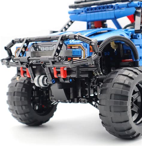 Model do składania wywrotki RC Goliat z klocków Technic