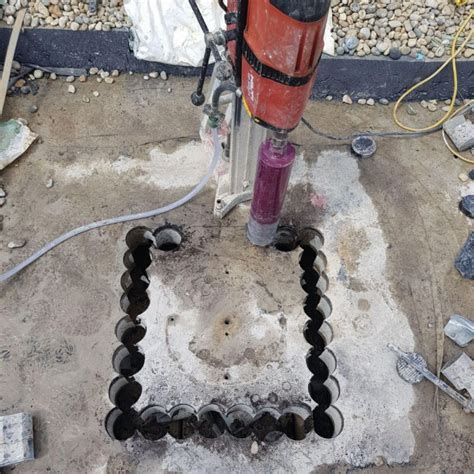 Diagram illustrating diamond drilling technique in reinforced concrete