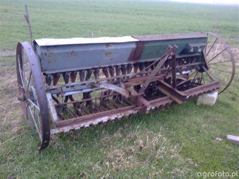 Siewnik konny Kutnowiak KR-25