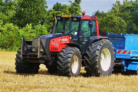 Thematic photo of a Valmet 8550 tractor working in a field