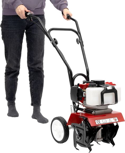 Infographic comparing different types of tillers (manual, electric, gasoline, robotic)