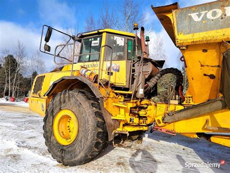 Widok z kabiny operatora wozidła Volvo