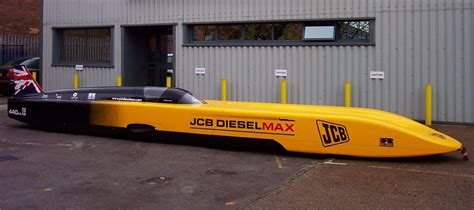 Diagram porównujący parametry silników JCB DieselMax