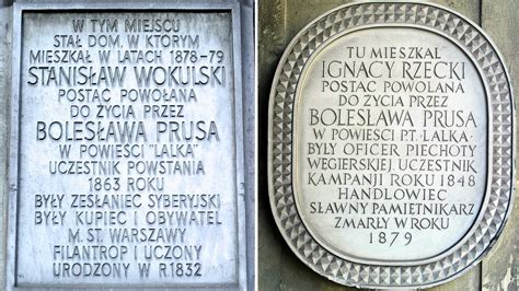 Tablice pamiątkowe upamiętniające bohaterskich uczniów Konara, wmurowane na blokach stojących w miejscu dawnej fabryki