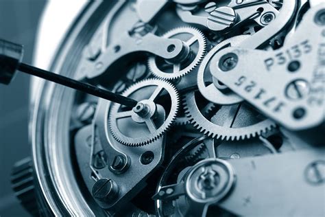 Rodzaje mechanizmów podnoszenia w wywrotkach