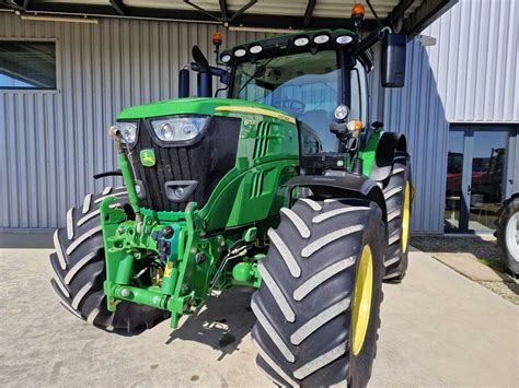 Zdjęcie ciągnika John Deere 6175R.
