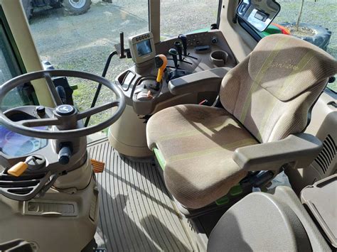 schemat punktów serwisowych w ciągniku John Deere 6430