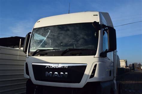 Wnętrze kabiny MAN TGX