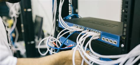 Schemat porównujący różne typy glebogryzarek i ich zastosowania.