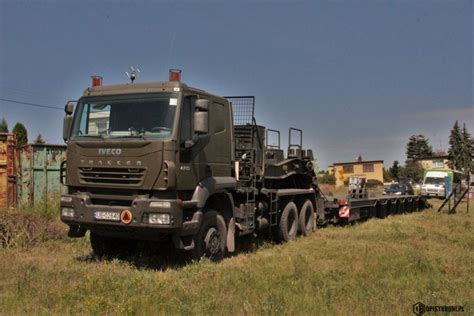 Ciągnik siodłowy Iveco Trakker w służbie WP