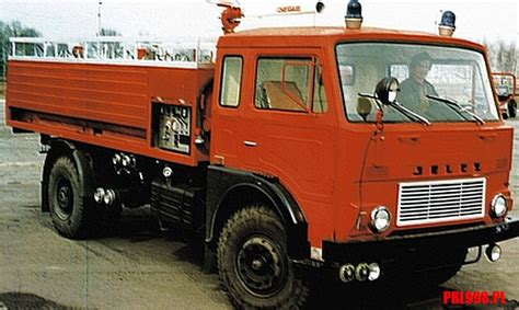 Ciężki samochód gaśniczy Jelcz 004 z lat 70.