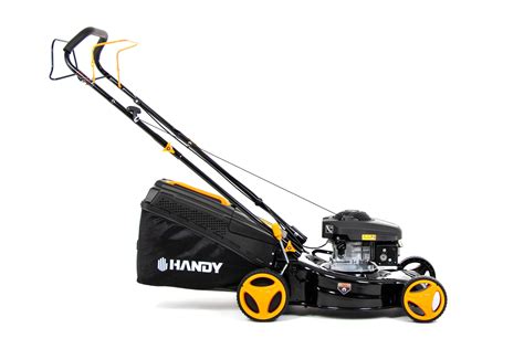 Kompaktowa kosiarka spalinowa Handy na trawniku