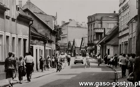 Zdjęcie historyczne rozsiewacza KOS z lat 70. lub 80. XX wieku.