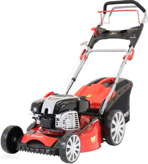 zdjęcie kosiarki Faworyt SHA51BS750N-4W1 w akcji