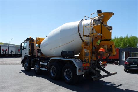 Betonomieszarka DAF CF85.410 Liebherr 15m3 na placu budowy