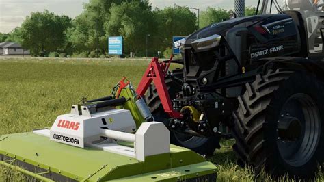 Zestaw kosiarek zamontowanych na przód i tył ciągnika w Farming Simulator 17