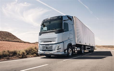 Thematic photo of a Volvo FH 500 truck on the road