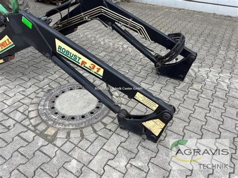 Stoll Robust F31 podczas pracy z kiszonką