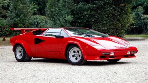 Starsze modele Lamborghini na wystawie