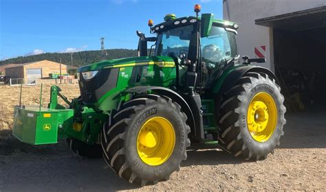 zdjęcie ciągnika John Deere 6R 250