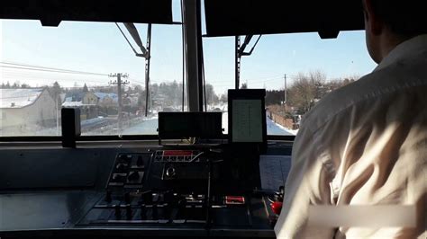 Widok na kabinę współczesnego europejskiego ciągnika siodłowego