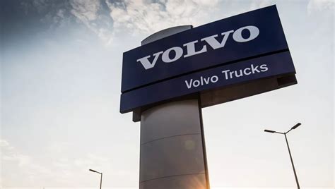 zdjęcie wnętrza serwisu Volvo Trucks w Bełku