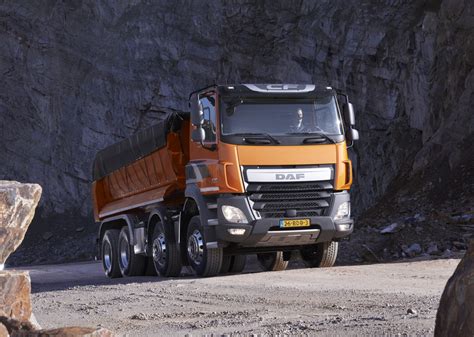 DAF FAD CF 85.410 w terenie