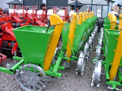 Nakładki na czerpaki sadzarki Gemini do ziemniaków o różnych rozmiarach