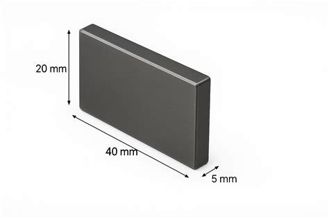 Zbliżenie na łańcuch koparki z widocznymi zębami z węglika spiekanego