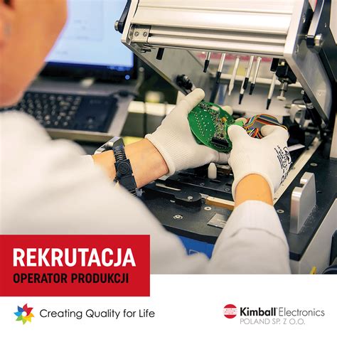 Zespoł pracowników serwisu elektronarzędzi