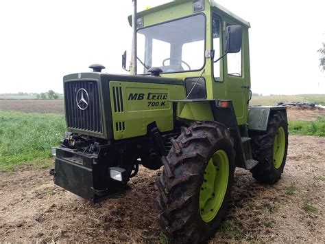 Ciągnik MB-Trac 700K z zamontowanym ramieniem hydraulicznym