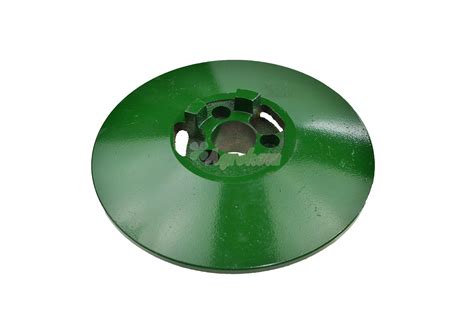 Tabela z podstawowymi częściami do maszyn rolniczych John Deere