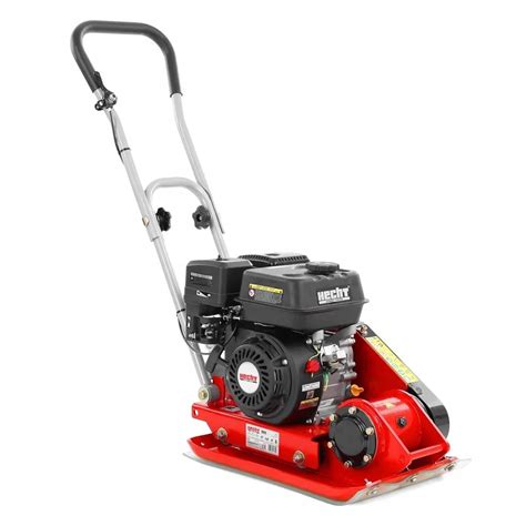 Zagęszczarka płytowa w trakcie pracy