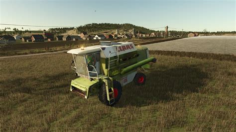Ilustracja przedstawiająca różnice w pulpitach sterowania starszych i nowszych modeli kombajnów Claas Dominator