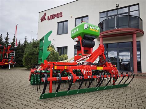 agregat Świt-Rol GRASS 300 podczas pracy