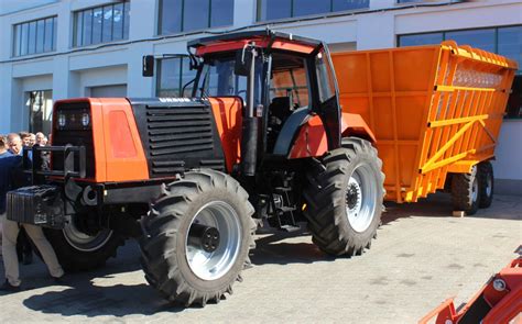 zdjęcie ciągnika Ursus 25014