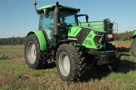 Zestawienie różnych modeli ciągników rolniczych Deutz-Fahr dostępnych na rynku wtórnym